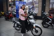 Sorteo aniversario de LA GACETA: Luciana Casales Moyano celebró su cumpleaños ganando una moto