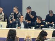 Cowen, el día después del escándalo: reunión en Estancia, versiones de renuncia y una sentencia para despejar dudas