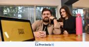 Dos jóvenes sanjuaninos revolucionaron las redes con “Traigo Data”, combinando historia y entretenimiento
