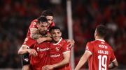 Independiente goleó a Atlético Tucumán en Avellaneda