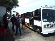 Crítica la situación por déficit de combustible en la Catia la Mar-Caribe