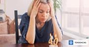 Por qué tenemos crisis a los 40, los 50 y los 60: cómo superarlas sin sufrir según psiquiatra