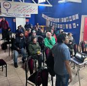 Conversatorio y documental sensibilizan a la comunidad sobre contaminación en Alto Mañihuales