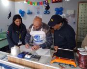 Pescadería de Puerto Aysén recibe el primer Sello Azul de Sernapesca