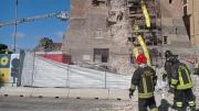VIDEO. Se derrumbó parte de la Torre medieval de los Conti, en Roma: un trabajador resultó herido