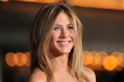 “Mi amor querido”: Jennifer Aniston oficializó su relación con Jim Curtis