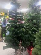 Sí puedes conseguir adornos navideños con las tres B: aquí están los precios