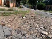 Vecinos denuncian deplorable estado de la calle Bolívar