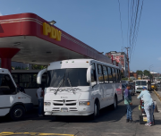 Buseteros piden más combustible