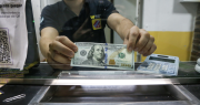 El leve sube y baja del dólar en San Juan: el blue se vende a $1.480, no tan lejos del oficial