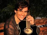 José María irrumpe en la escena musical con el tema