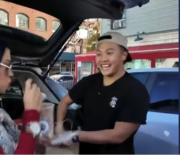 Arroz chino venezolano en Nueva York: joven aprendió a cocinar en Venezuela y ahora deleita las calles de Brooklyn