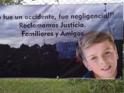 La farola de la muerte: Iñaki, el nene de 11 años que se electrocutó en un country