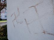Antisemitismo en Alemania: hallaron esvásticas pintadas con sangre humana en autos, casas y edificios