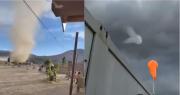 Los impactantes remolinos en Neuquén en el cielo y en la tierra en medio de la alerta por tormentas
