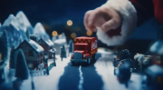 Las críticas a Coca-Cola por usar IA para su emblemático comercial navideño