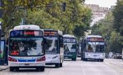 Atención a los que viajan en colectivo en CABA: cambia el recorrido de una importante línea de colectivos