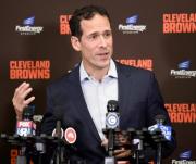 El cerebro de Moneyball deja la NFL y regresa a MLB para rescatar a los Rockies