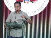 Lara arranca ovación en Santa Cruz con un discurso de seguridad jurídica y alianza productiva