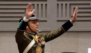 Edmand Lara jura como vicepresidente con el uniforme de la Policía Boliviana