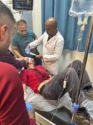 Salvaje ataque de colonos israelíes: hieren a civiles, periodistas y paramédicos en un ataque en Cisjordania