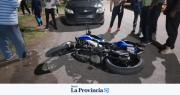 Choque entre un auto y una moto en Angaco: un joven fue hospitalizado