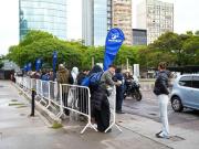 Furor por Decathlon: acampe, cola desde la madrugada y debate por los precios