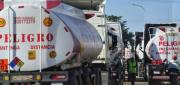 PAZ ASEGURA EL ABASTECIMIENTO DE COMBUSTIBLE Y CUESTIONA A YPFB
