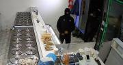 Video: dos delincuentes armados robaron en una heladería en Tolosa y se llevaron la recaudación