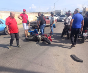 Impactantes accidentes de tránsito dejan a dos motorizados heridos de gravedad en Maracaibo