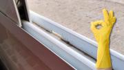 Cómo limpiar y desinfectar correctamente los rieles de las ventanas corredizas