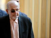 Salman Rushdie cree que vivimos en la era de la desvergüenza