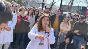 Tensión en el Hospital Garrahan: sancionan a trabajadores y apuntan contra la secretaria general de APyT