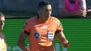 Le arrojaron un martillo al árbitro Falcón Pérez en Gimnasia-Vélez
