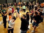 La moda retro que volvió con todo: hay lista de espera para bailar rock