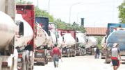 Arce dejó a Bolivia con un día de stock de combustible y el Gobierno de Paz pide paciencia