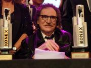 Premios Konex a la Música Popular 2025: Charly García recibió en persona su estatuilla, se emocionó y recordó a Mercedes Sosa
