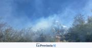 Bomberos controlaron un incendio de pasturas en la localidad de Tamberías