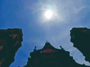 Día sin sombra: Santa Cruz vive una jornada de alta radiación solar