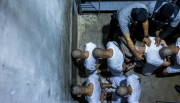 40 venezolanos denuncian haber sido torturados mientras estaban detenidos en megacárcel de El Salvador