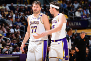 ¿Ya no necesitan a LeBron? Doncic y Reaves se convierten en la nueva dupla de oro de los Lakers