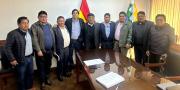 Gobierno y chóferes se reúnen en La Paz para “fortalecer la coordinación”