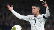 Cristiano Ronaldo perdió el control en Irlanda y sufrió su primera expulsión con la camiseta de Portugal
