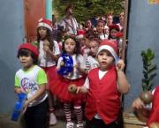 Pequeñines de la Parranda Clave de Sol llena de alegría las calles de Montalbán