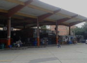 Tres mujeres golpean a un hombre hasta dejarlo inconsciente en la ex terminal: Le robaron su dinero y vaciaron su cuenta bancaria