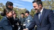 Luis Petri dispuso un aumento de más de 40% a docentes de institutos militares