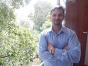 César Batiz recibe el Premio Knight 2025