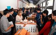 La intendente Fuentes visitó la muestra anual de la Escuela Técnica N° 3 “Ing. Santiago Maradona”