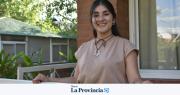 Julieta, la joven que convirtió el tejido en su pasión y representa a Ullum para Emprendedora del Sol