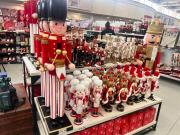 Punta Arenas se adelanta a la Navidad con juguetes y decoración